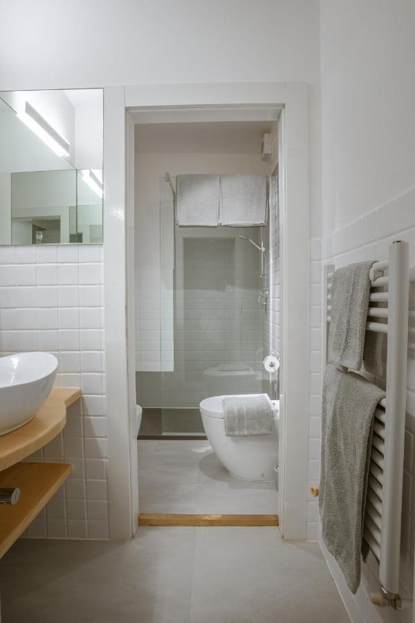 B&B S. Trinita 18 Suites & Rooms Тренто Экстерьер фото
