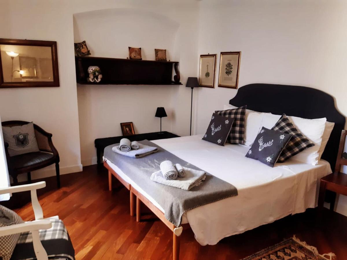 B&B S. Trinita 18 Suites & Rooms Тренто Экстерьер фото