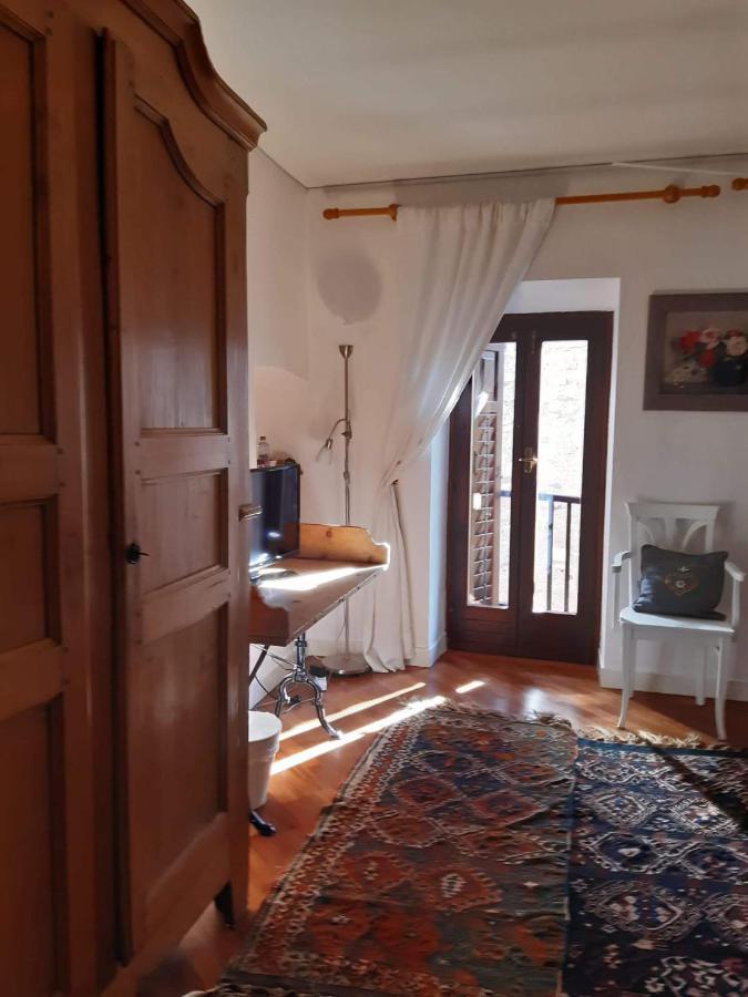 B&B S. Trinita 18 Suites & Rooms Тренто Экстерьер фото