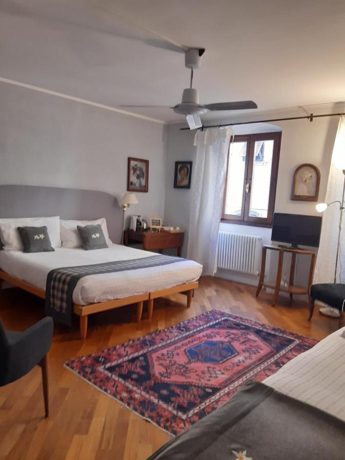 B&B S. Trinita 18 Suites & Rooms Тренто Экстерьер фото