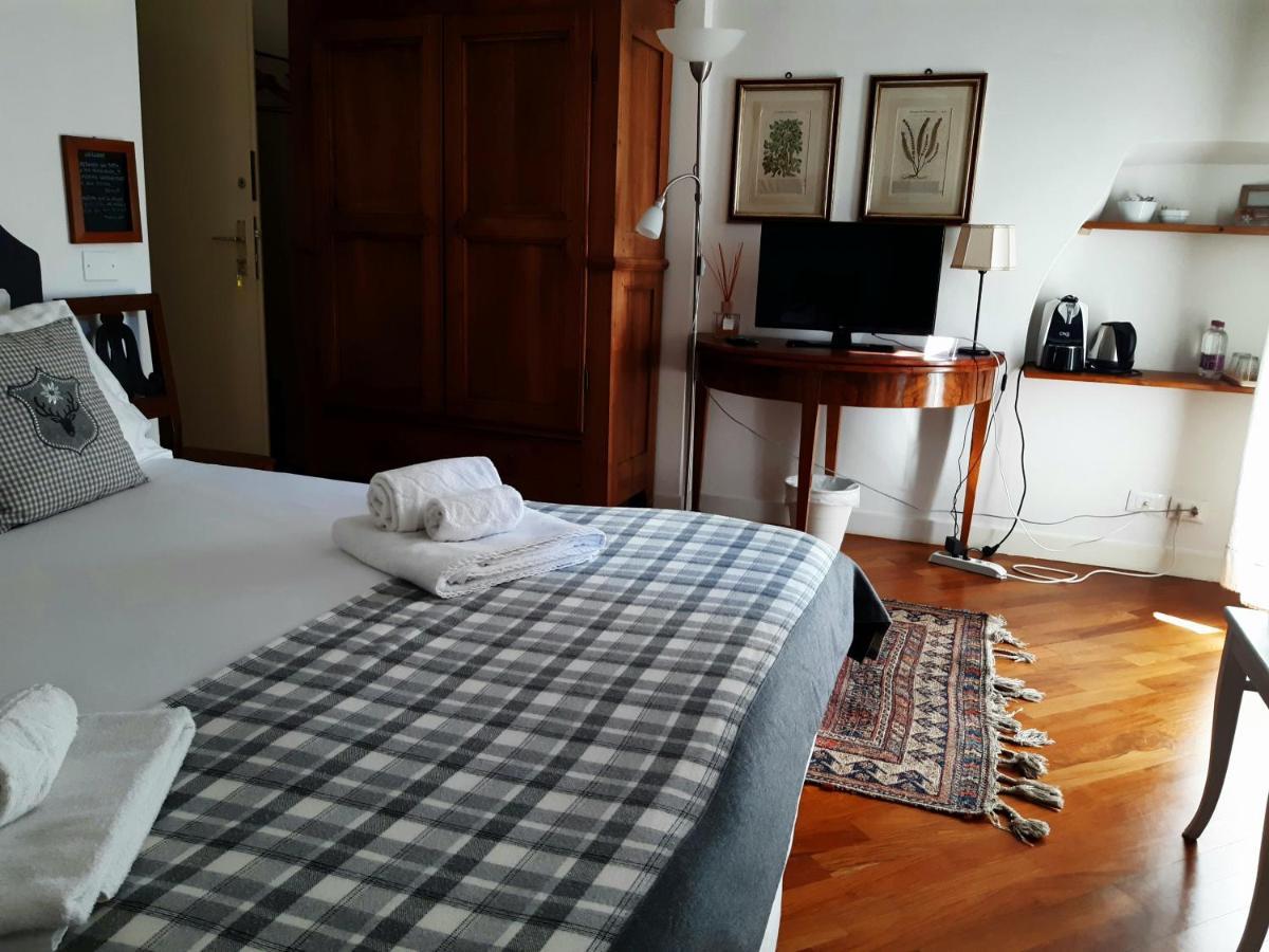 B&B S. Trinita 18 Suites & Rooms Тренто Экстерьер фото